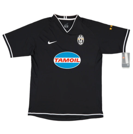 Juventus away shirt 2006-07