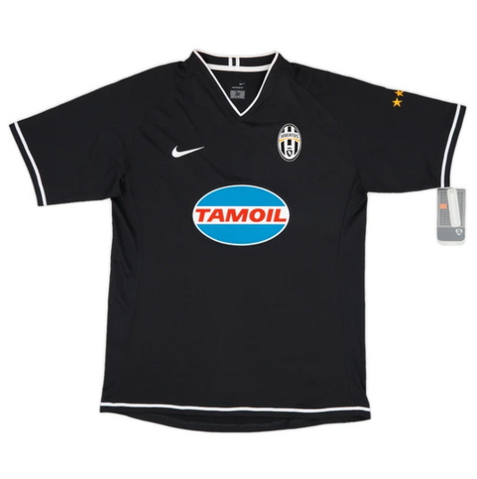 Juventus away shirt 2006-07
